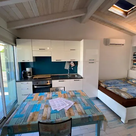 Ferienhaus La Perla Sardasolemare La Ciaccia
